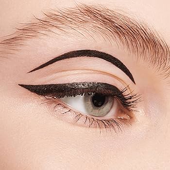 محدد عيون إيسنس ديب المقاوم للماء يدوم 24 ساعة 01