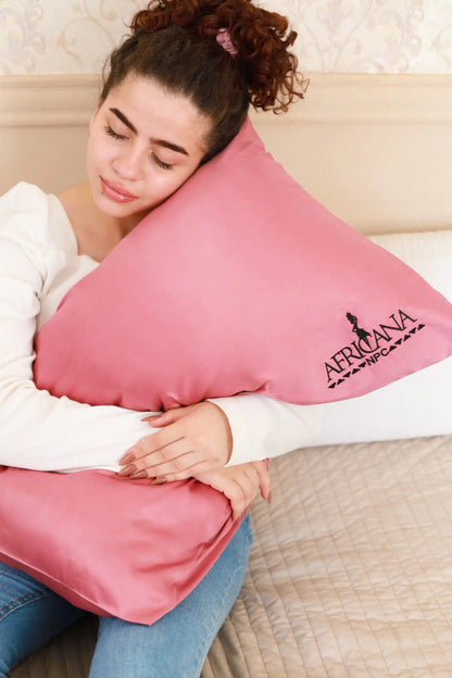 غطاء وسادة فاخر من الساتان الذهبي من أفريكانا