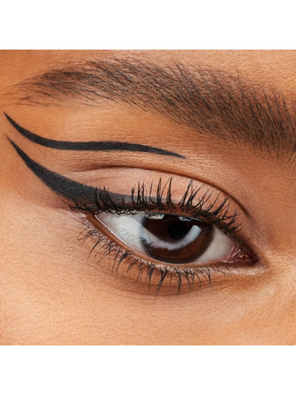 إيسنس بلاي آند ستاي جل آيلاينر مقاوم للماء 01 بلاك رافين 1.3 غرام