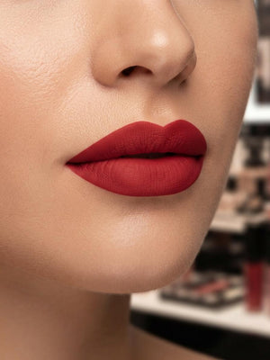 Eveline Wonder Match Liquid Matt Lipstick 12 Charming Red
