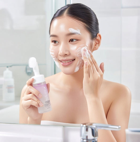 منظف ​​تيلوفيل لتفتيح البشرة